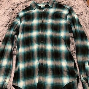 AMERICAN EAGLE Seriously Soft Plaid Button Down Long Sleeve | Size small